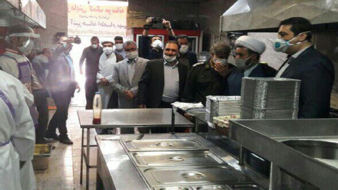 30 هزار پرس غذای گرم در تاکستان توزیع می گردد